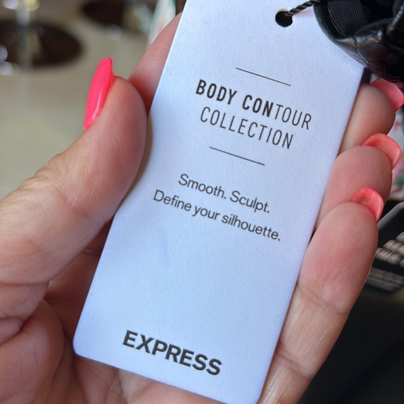 Express Black Textured embossed Faux Leather Bodysuit thong sleeveless stretch M - Picture 12 of 12